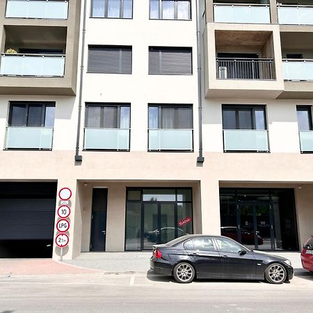 New 2022 Family&Friends Downtown Ac 3Br 2Ba Free Parking Big Balcony Near Metro&Train Station Self Check-In Apt Budapest Exterior photo