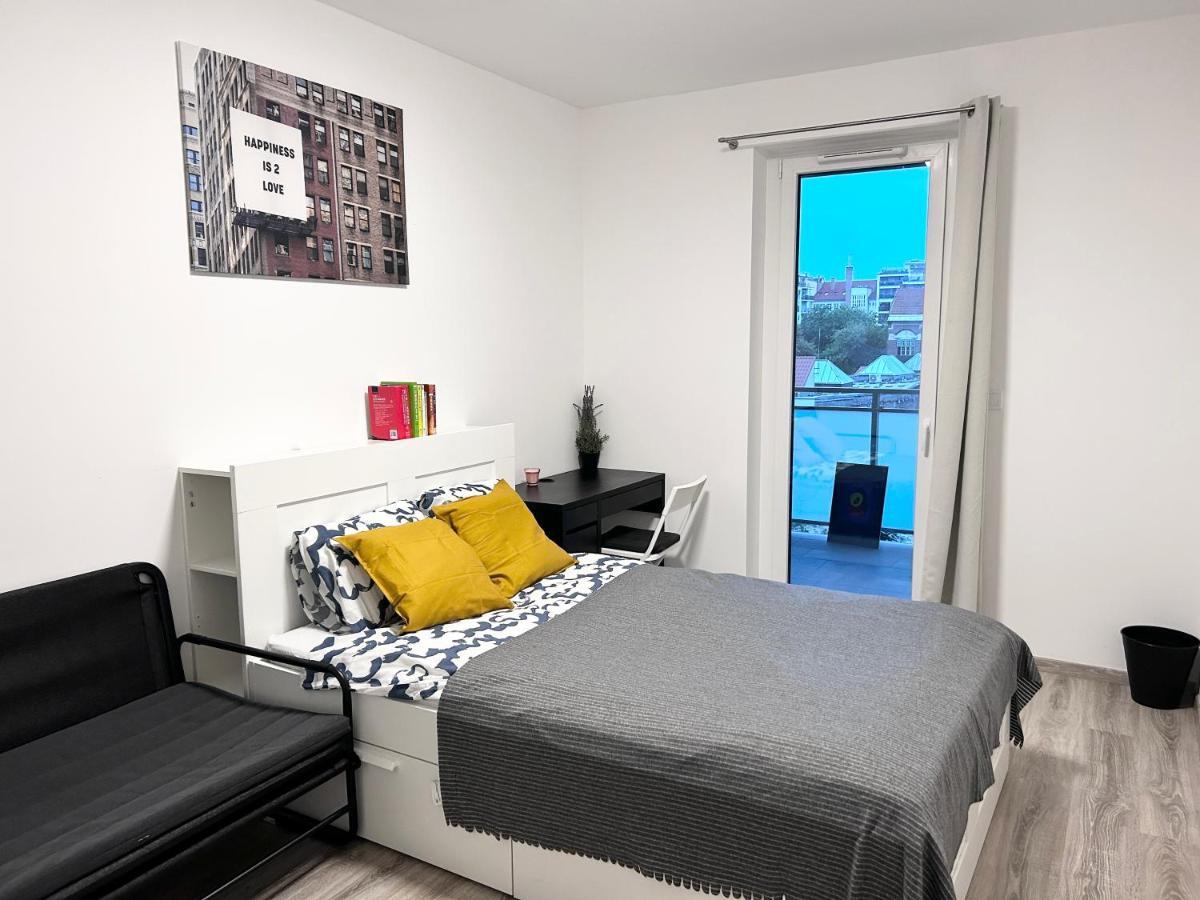 New 2022 Family&Friends Downtown Ac 3Br 2Ba Free Parking Big Balcony Near Metro&Train Station Self Check-In Apt Budapest Exterior photo
