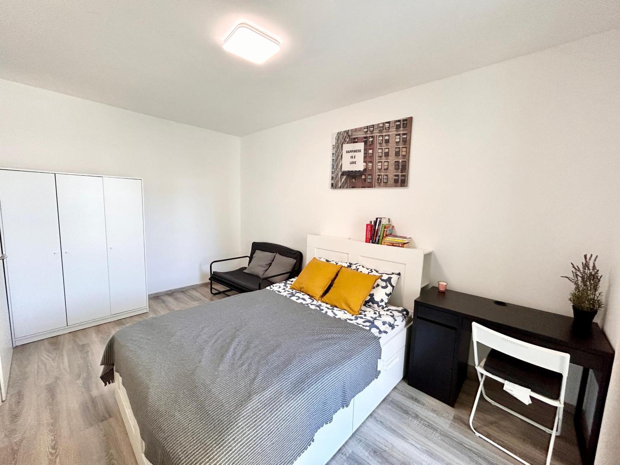 New 2022 Family&Friends Downtown Ac 3Br 2Ba Free Parking Big Balcony Near Metro&Train Station Self Check-In Apt Budapest Exterior photo
